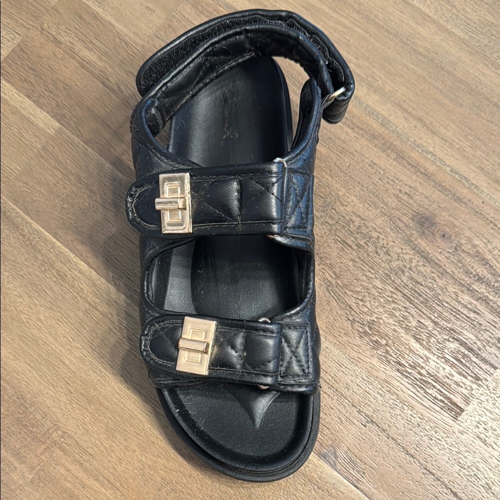 Sandals - Picture 4 of 7